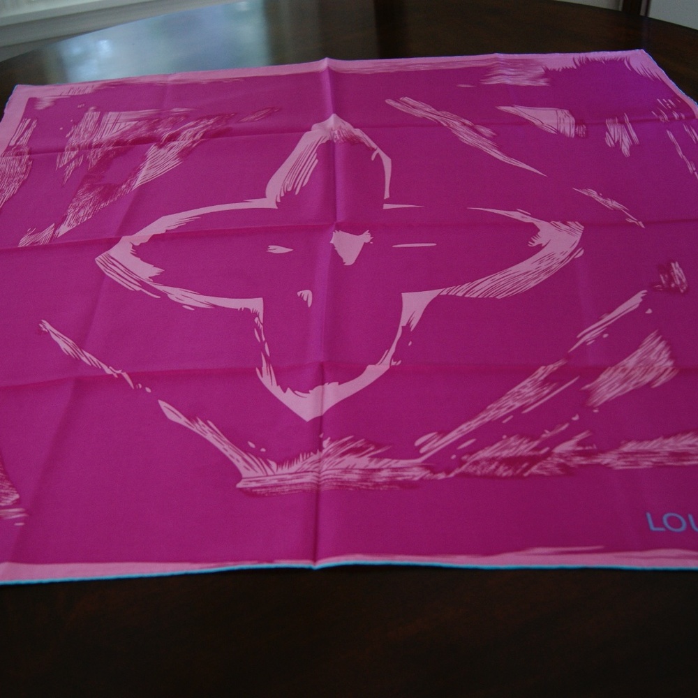 Louis Vuitton Pink Fuchsia Logo Silk Scarf - Picture 4 of 7